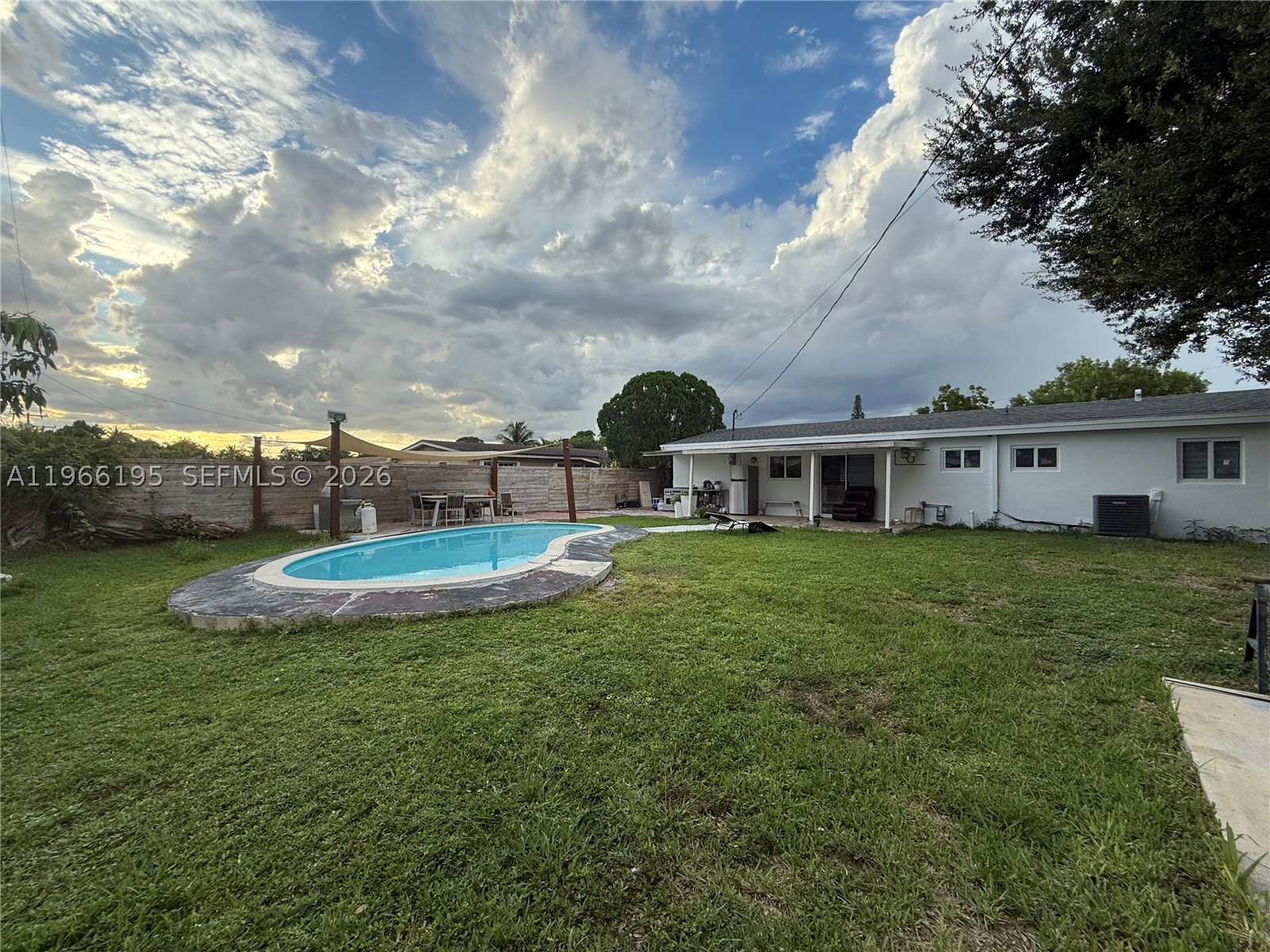 1950 Nw 190th Ter Property Photo 20