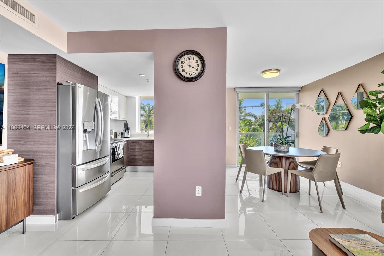 9901 E Bay Harbor Dr 403 Property Photo 14