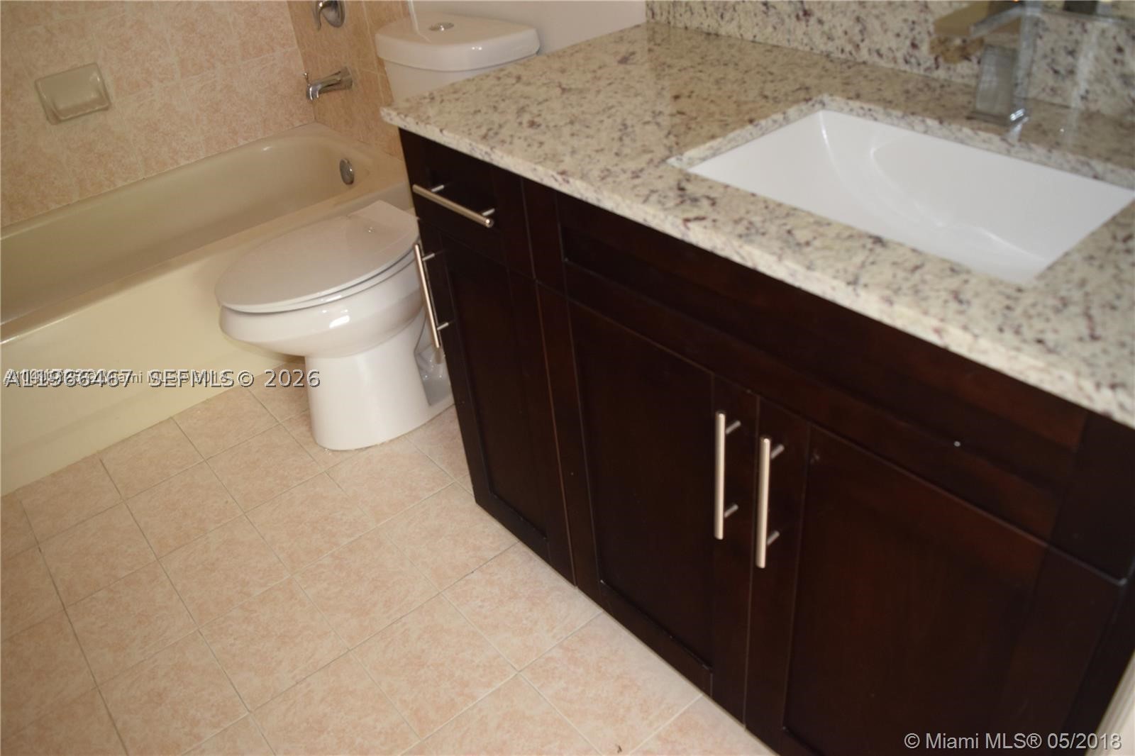 17720 Nw 73rd Ave 105 Property Photo 7