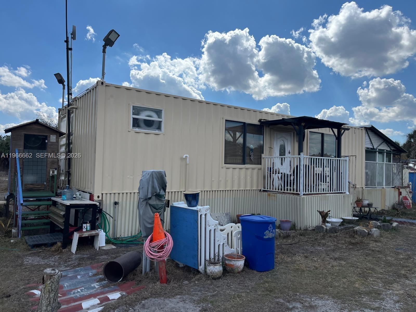360 S Brida St Property Photo 1
