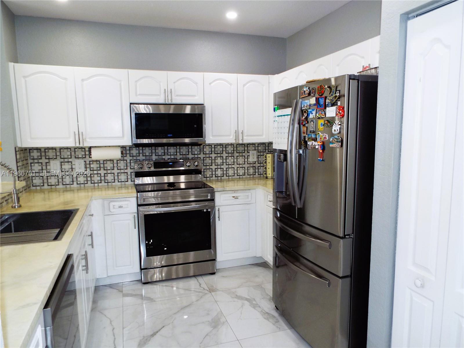21470 Sw 85th Path Property Photo 12