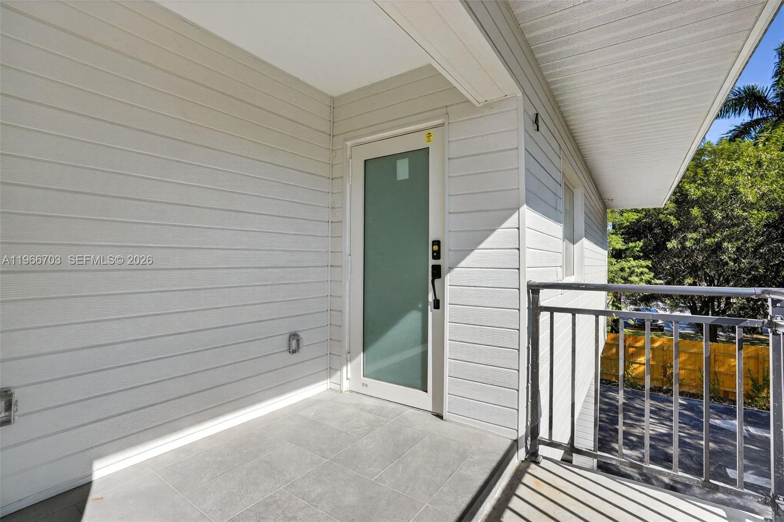 1515 N Redland Rd Property Photo 7