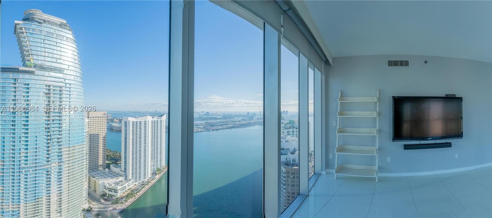 465 Brickell Ave 4802 Property Photo 3