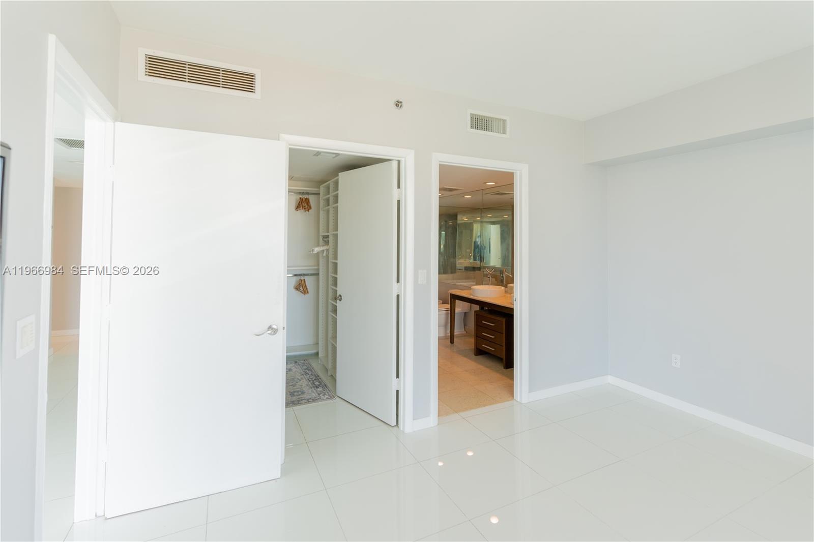 465 Brickell Ave 4802 Property Photo 11