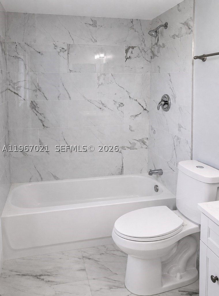 7600 Nw 5th Pl 108 Property Photo 7