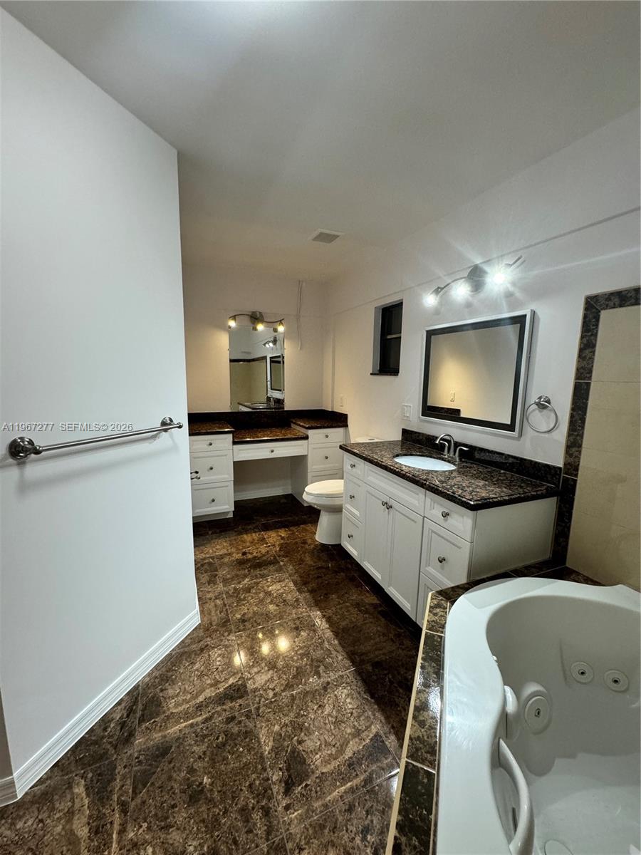 4381 Purdy Ln Property Photo 8