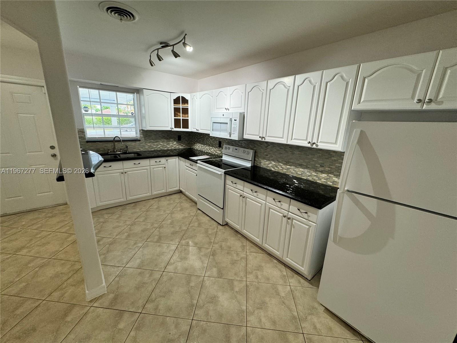 4381 Purdy Ln Property Photo 22
