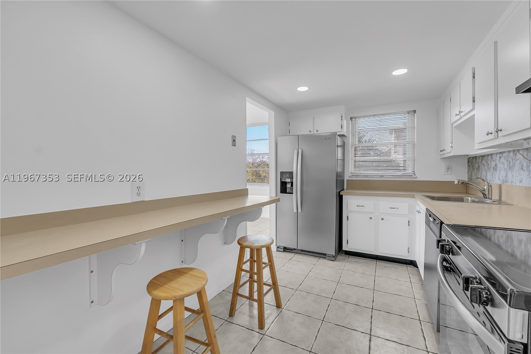 2781 Taft St 303 Property Photo 10