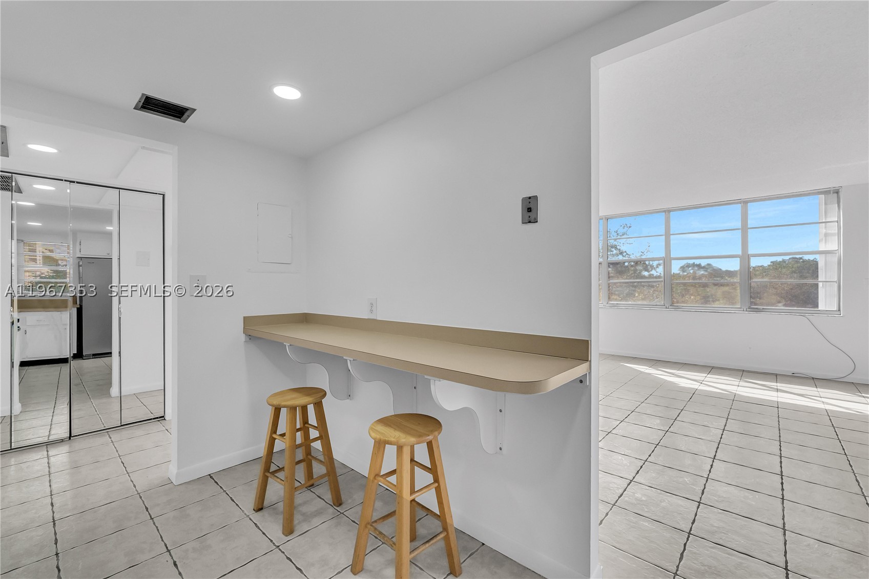 2781 Taft St 303 Property Photo 22