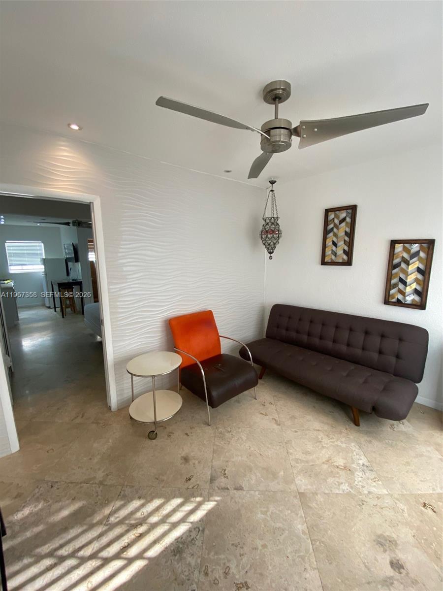 A11967358 Property Photo 1