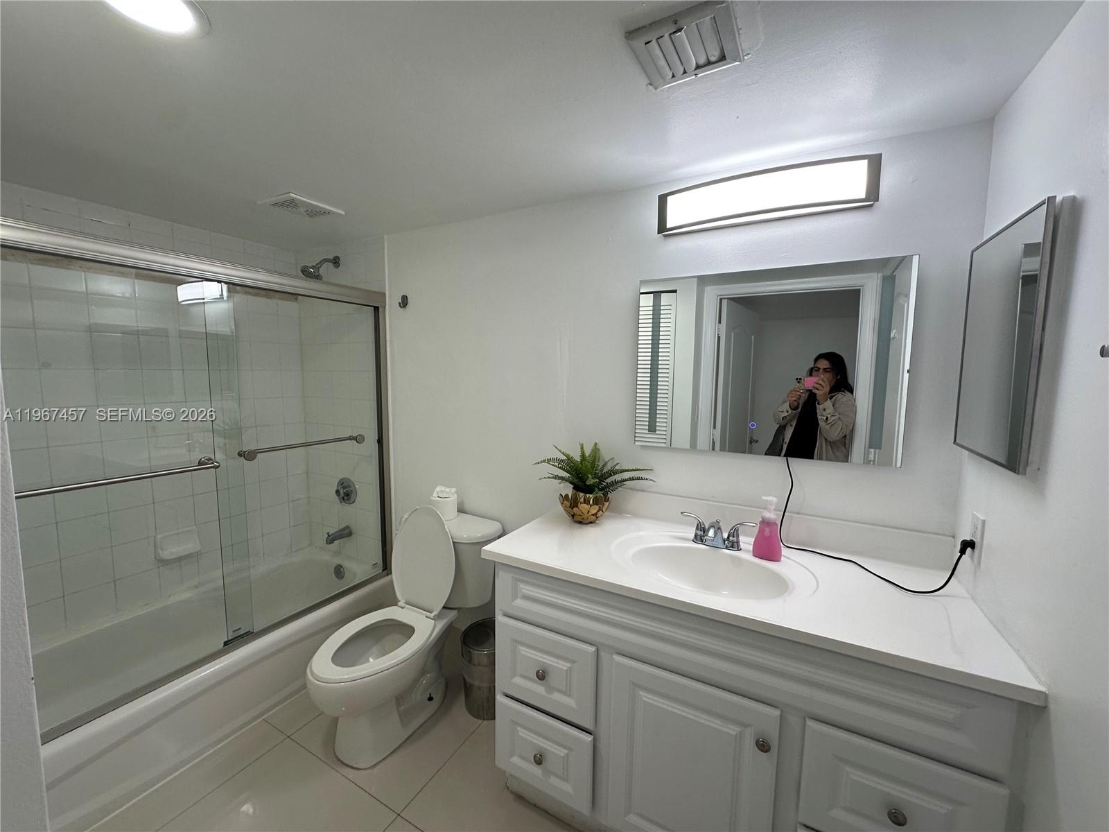 1200 Brickell Bay Dr 1712 Property Photo 11