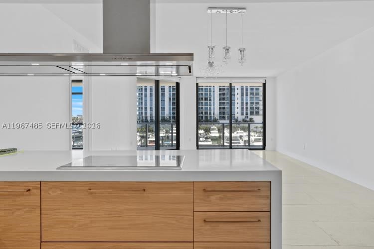 17301 Biscayne Blvd 305 Property Photo 1