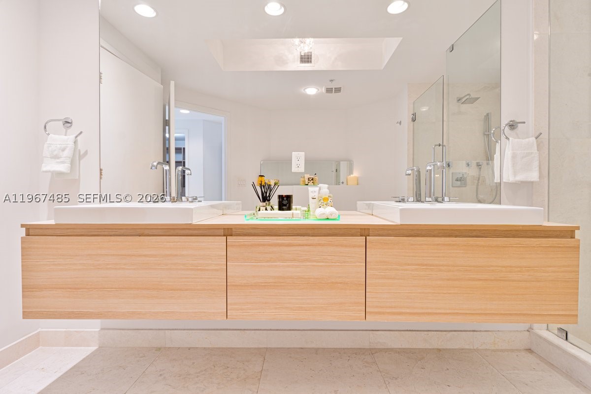 17301 Biscayne Blvd 305 Property Photo 22