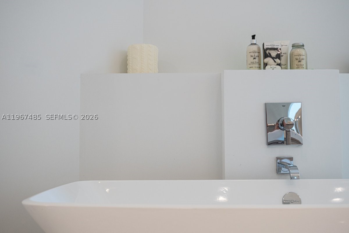 17301 Biscayne Blvd 305 Property Photo 26