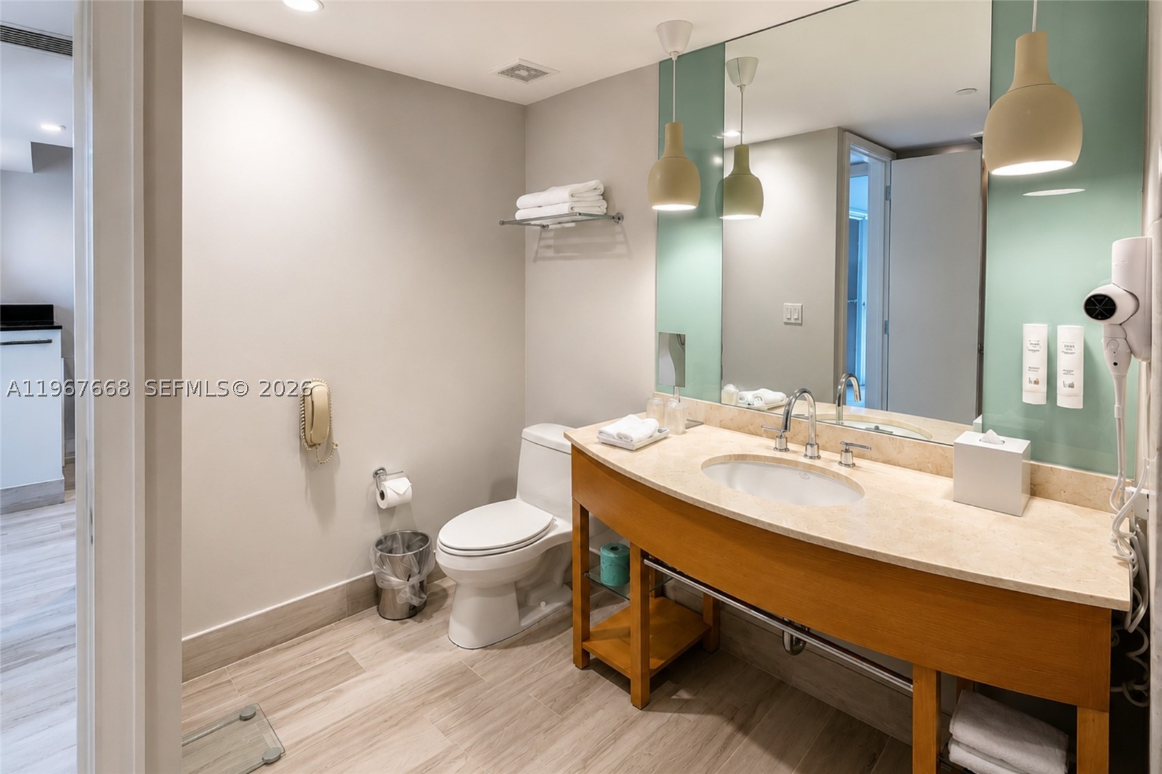 18683 Collins Ave 1404 Property Photo 12