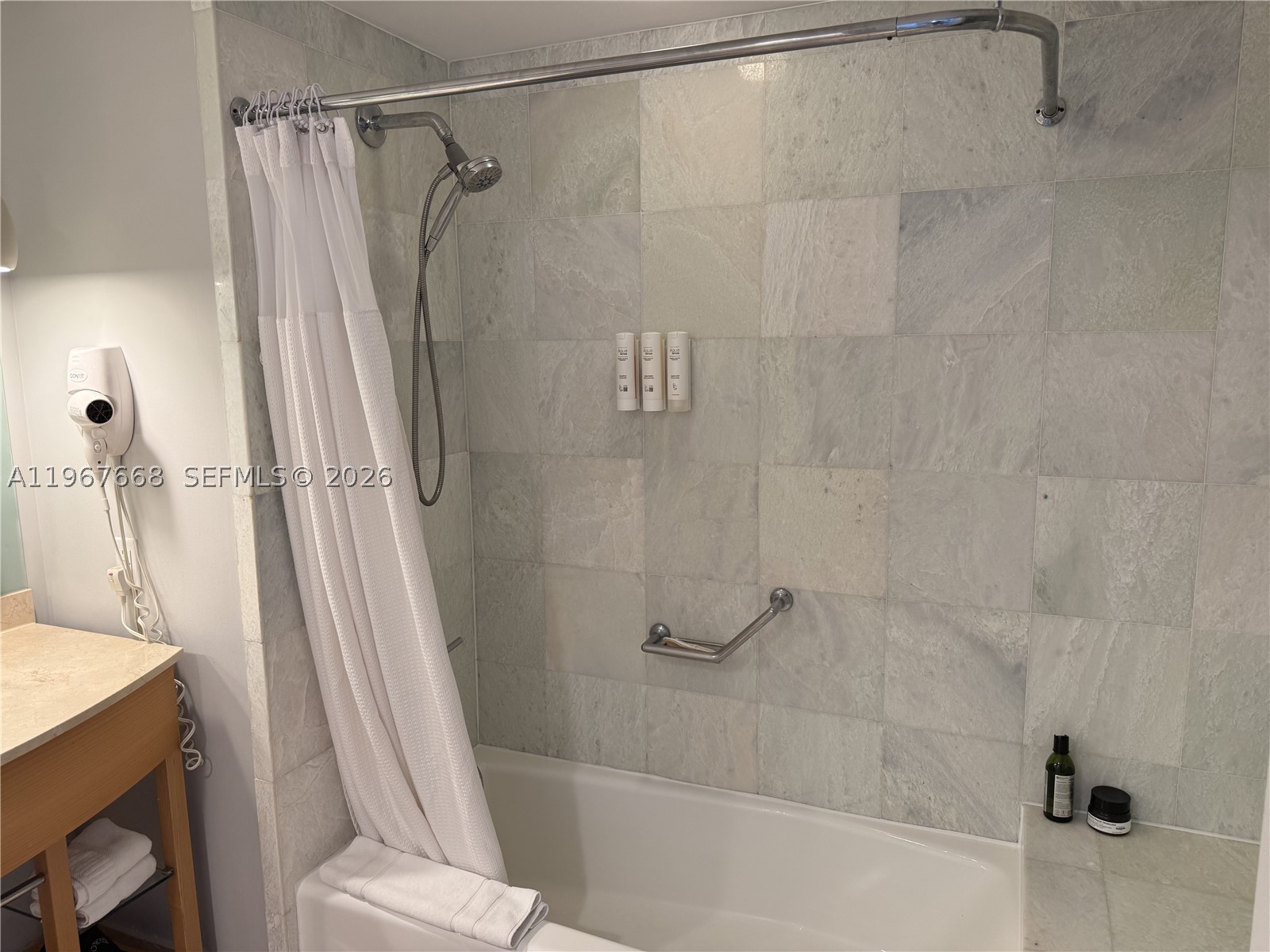 18683 Collins Ave 1404 Property Photo 14