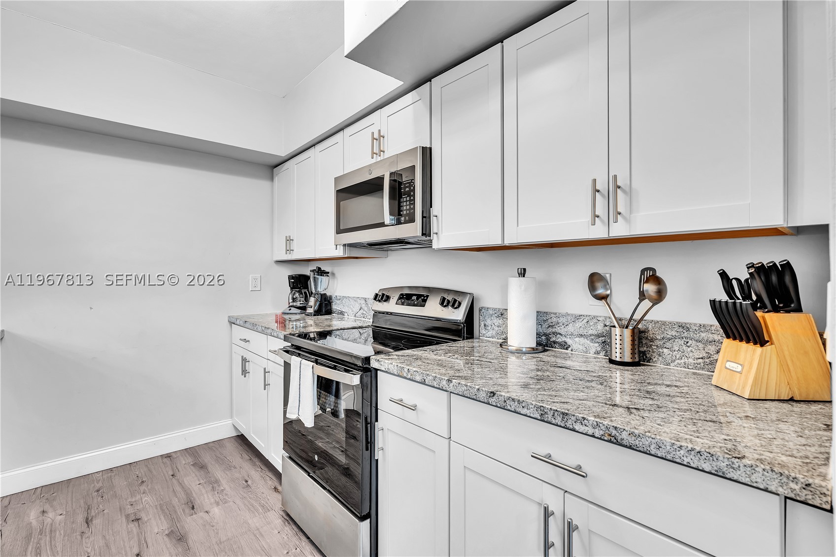 10002 E Bay Harbor Dr 6 Property Photo 15