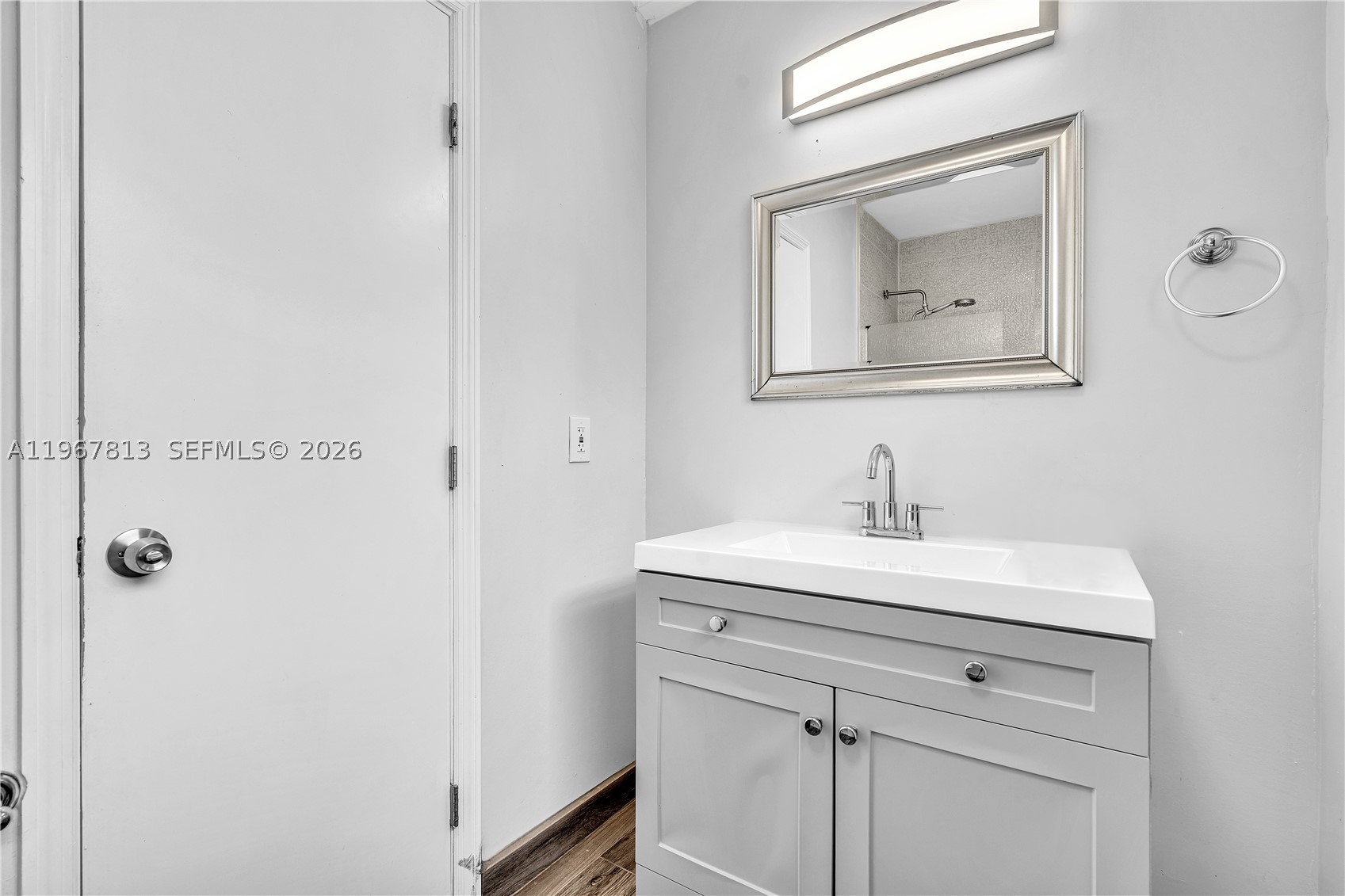 10002 E Bay Harbor Dr 6 Property Photo 22