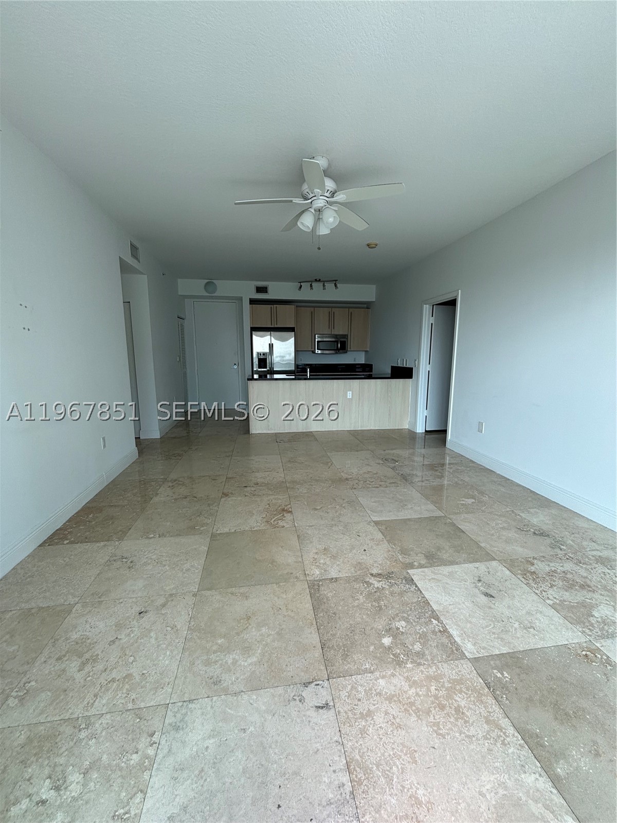 79 Sw 12th St 2703-s Property Photo 6