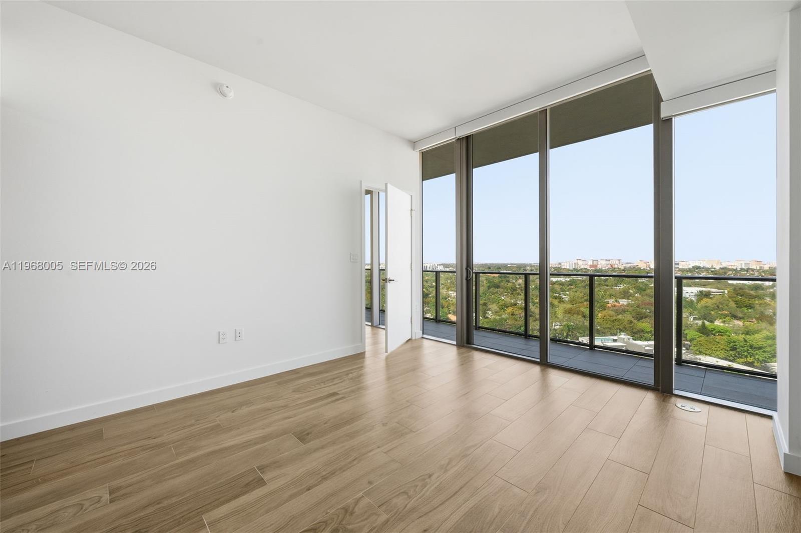 2678 Tigertail Ave 1501 Property Photo 13