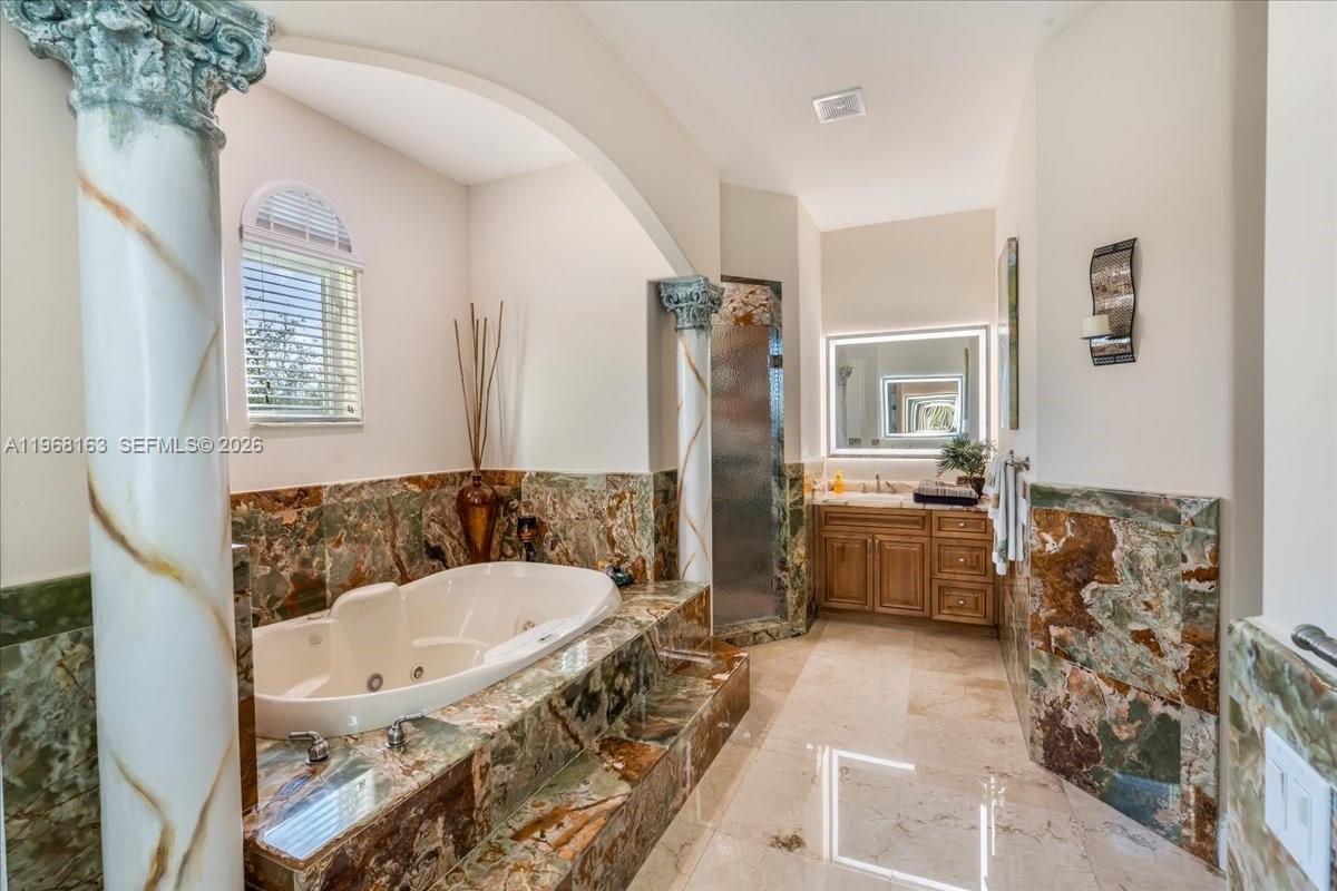 7851 Nw 166th Ter Property Photo 45