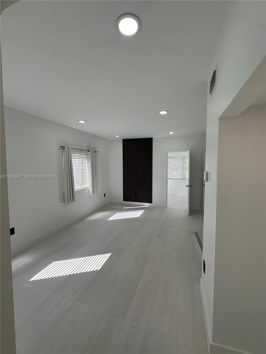 109 Nw 6th Ave 5 Property Photo 2