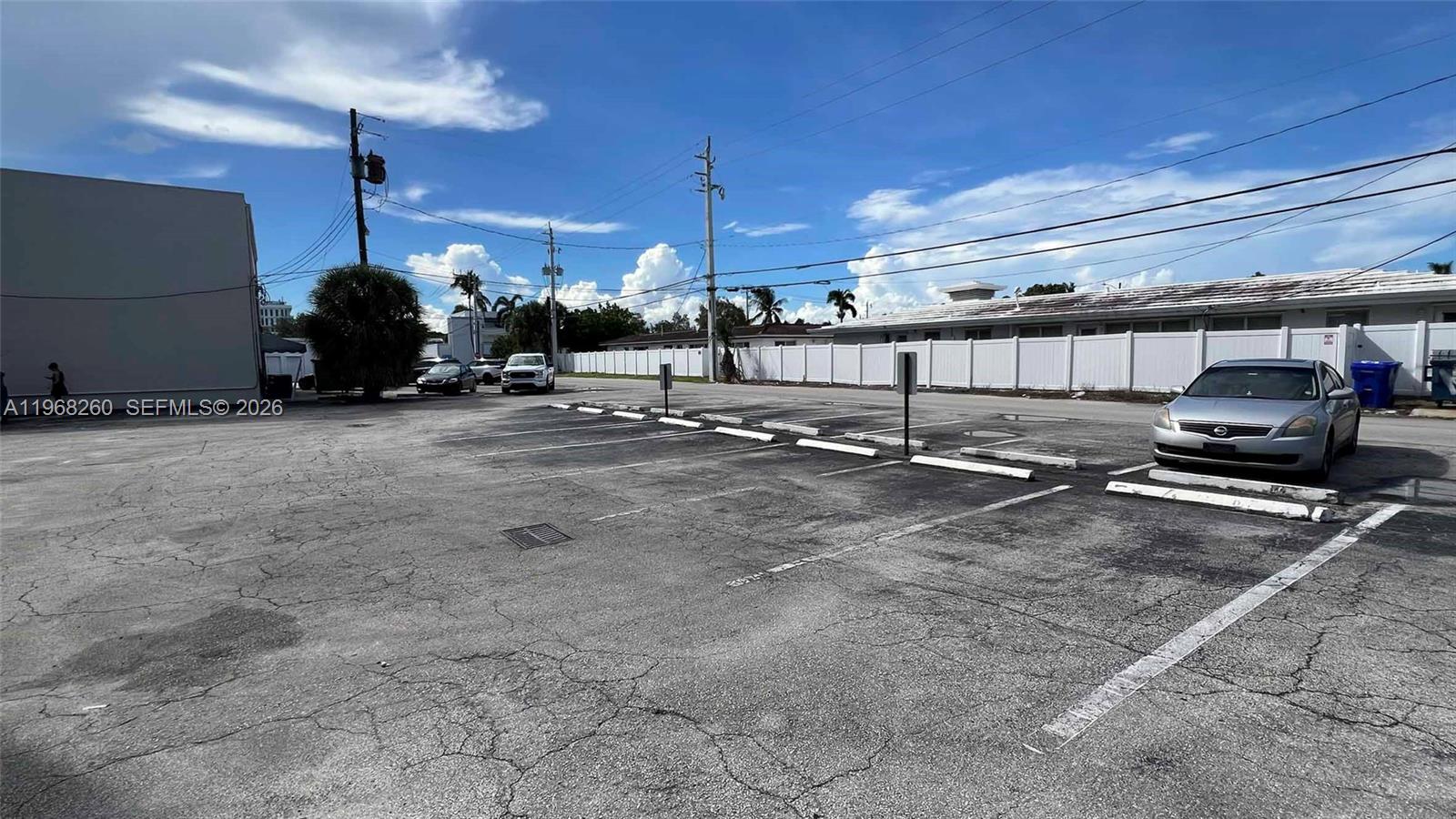 2727 E Oakland Park Blvd 200 Property Photo 29