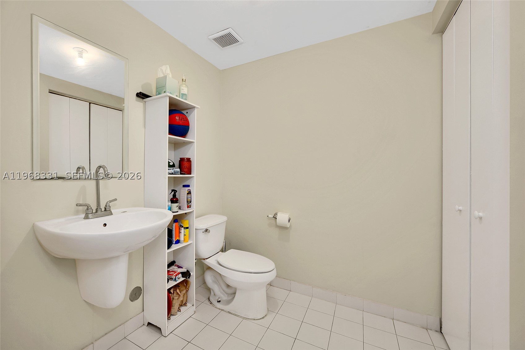 690 Sw 1st Ct 1504 Property Photo 13
