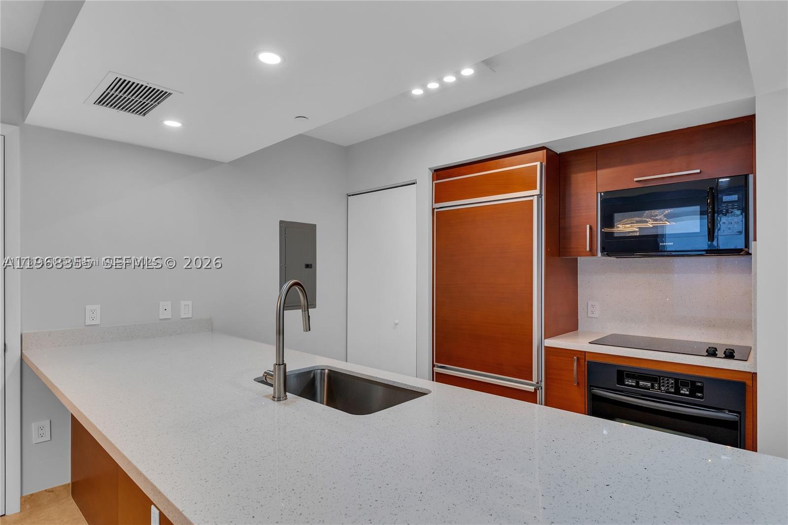 1830 S Ocean Dr 3510 Property Photo 8