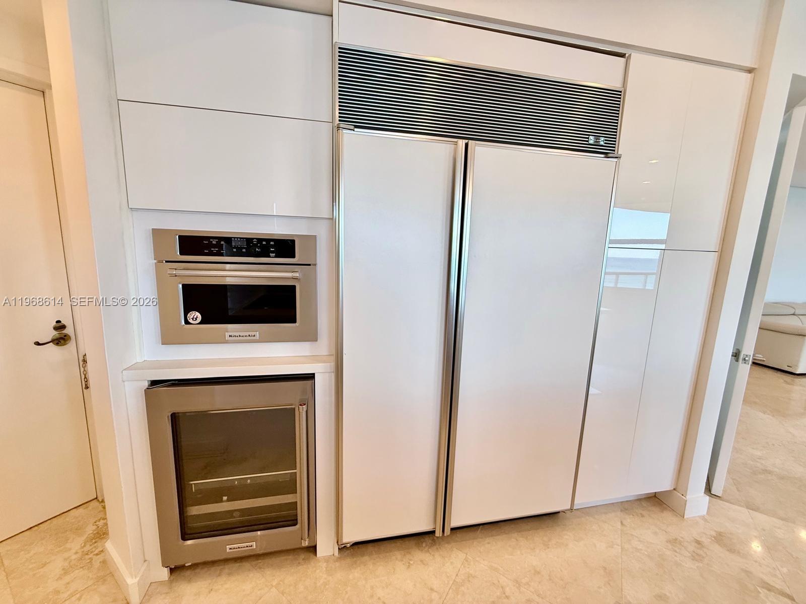 2100 N Ocean Blvd 12d Property Photo 11