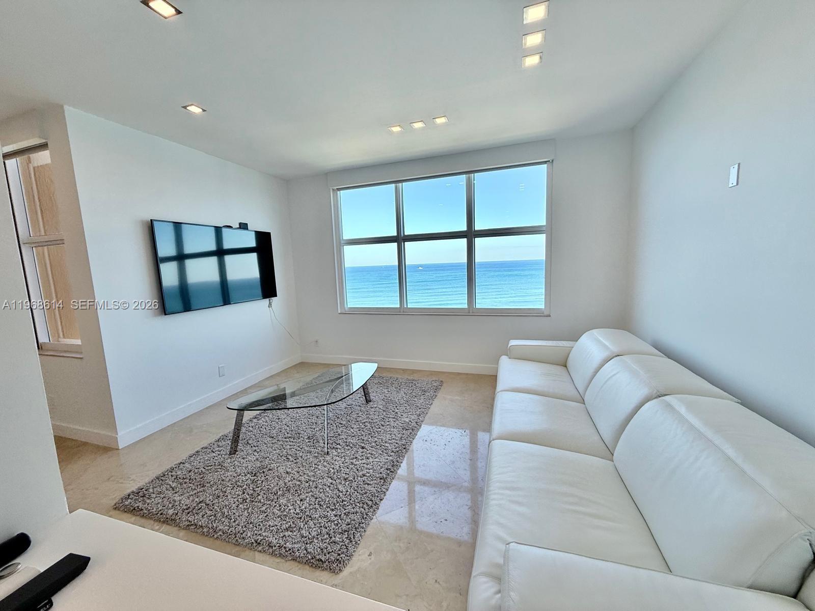 2100 N Ocean Blvd 12d Property Photo 16