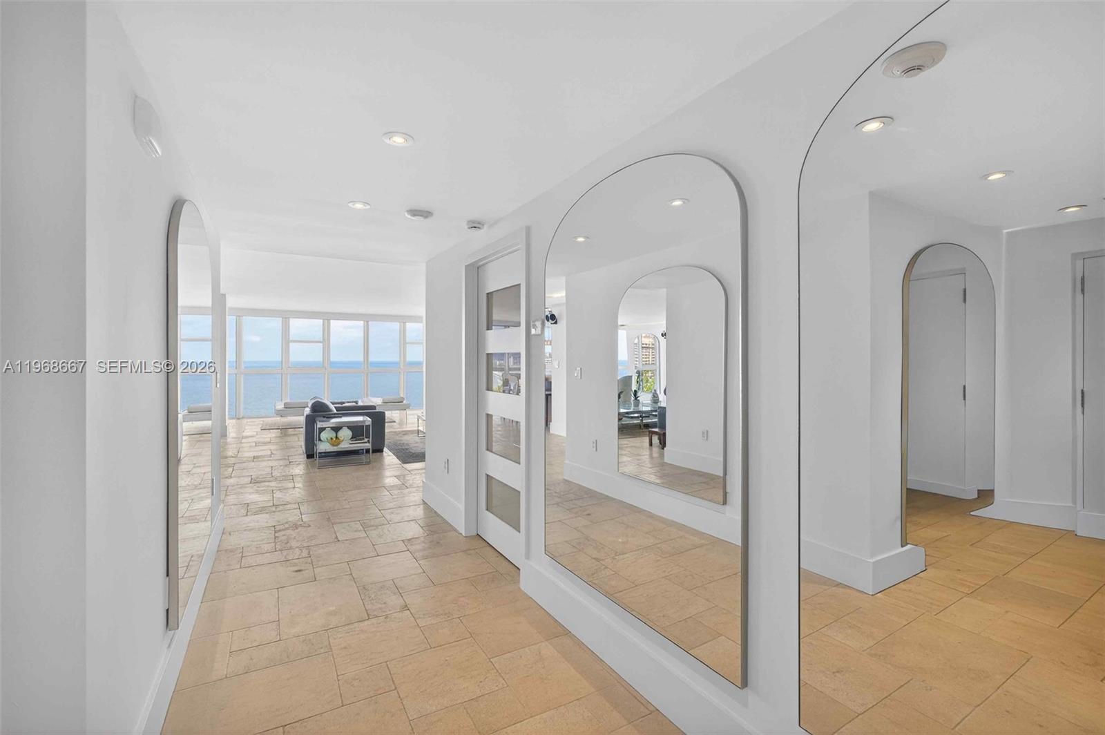 600 Grapetree Dr 11bn Property Photo 19