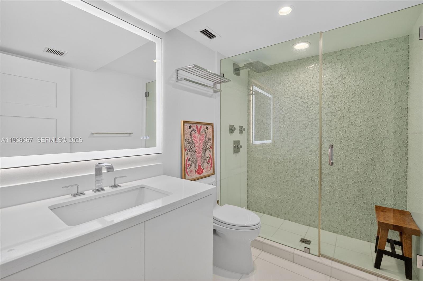 600 Grapetree Dr 11bn Property Photo 25