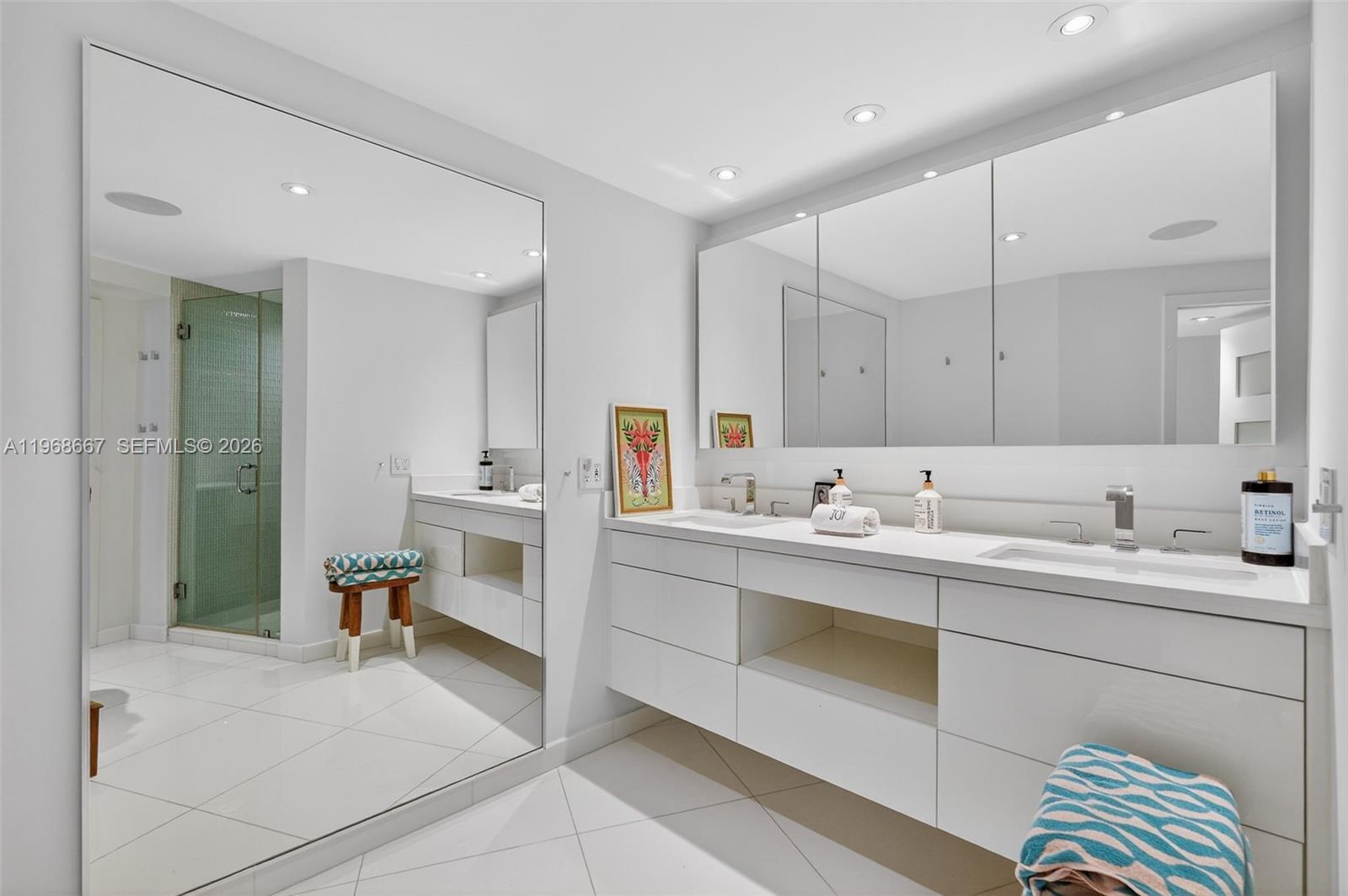 600 Grapetree Dr 11bn Property Photo 33