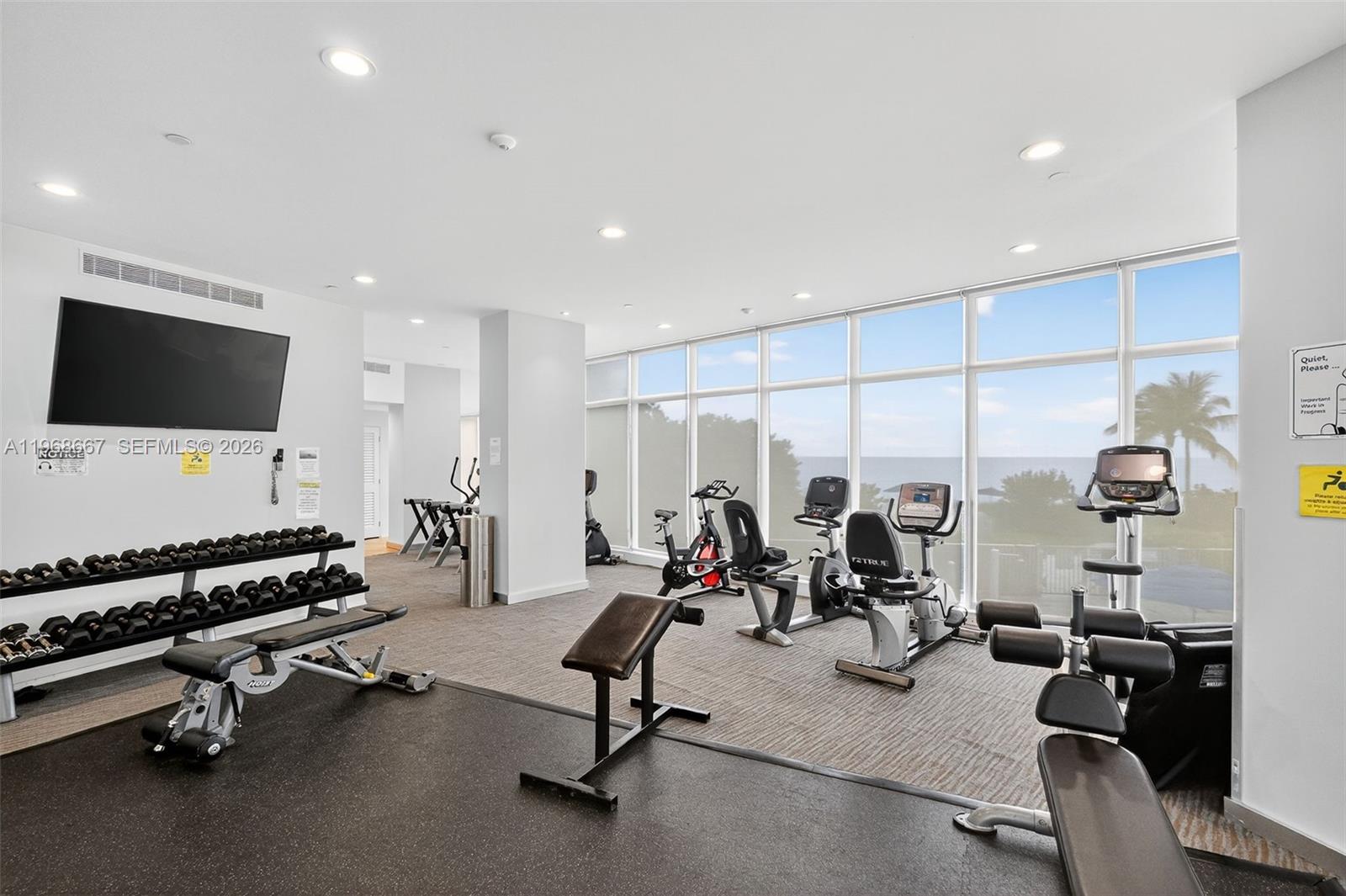600 Grapetree Dr 11bn Property Photo 37