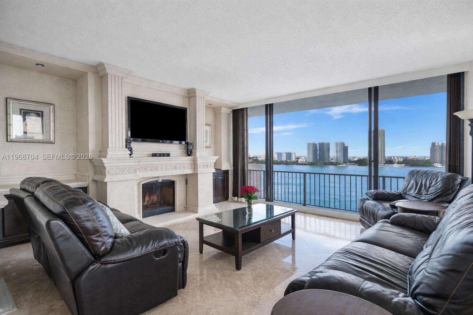 300 Three Islands Blvd Ph4a Property Photo 3