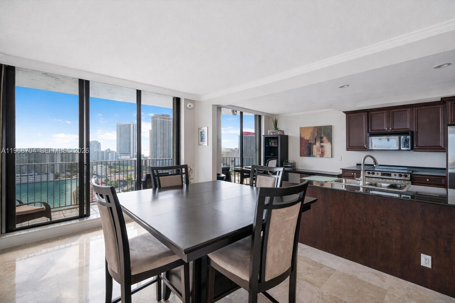 300 Three Islands Blvd Ph4a Property Photo 8