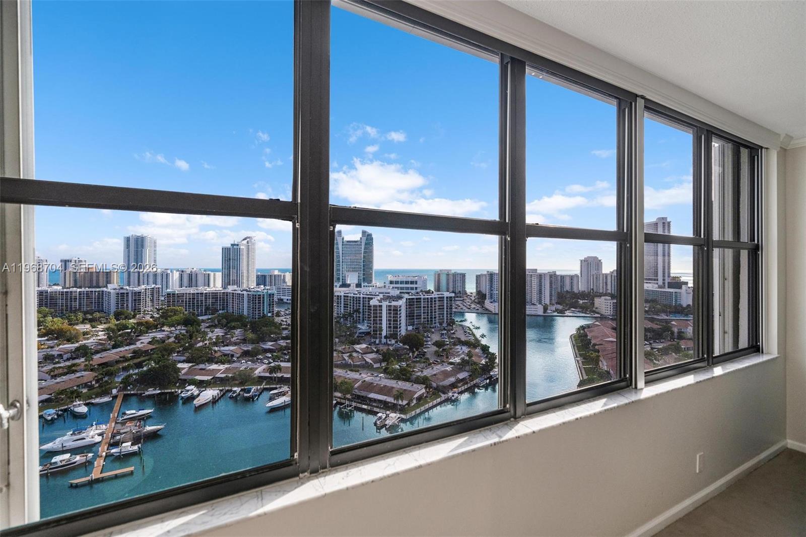 300 Three Islands Blvd Ph4a Property Photo 13