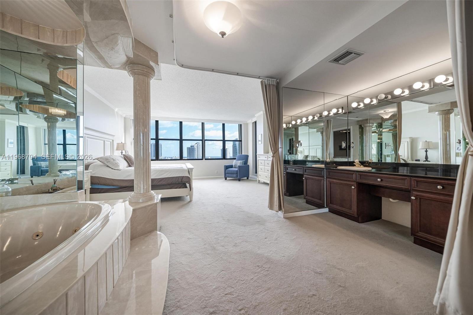 300 Three Islands Blvd Ph4a Property Photo 16