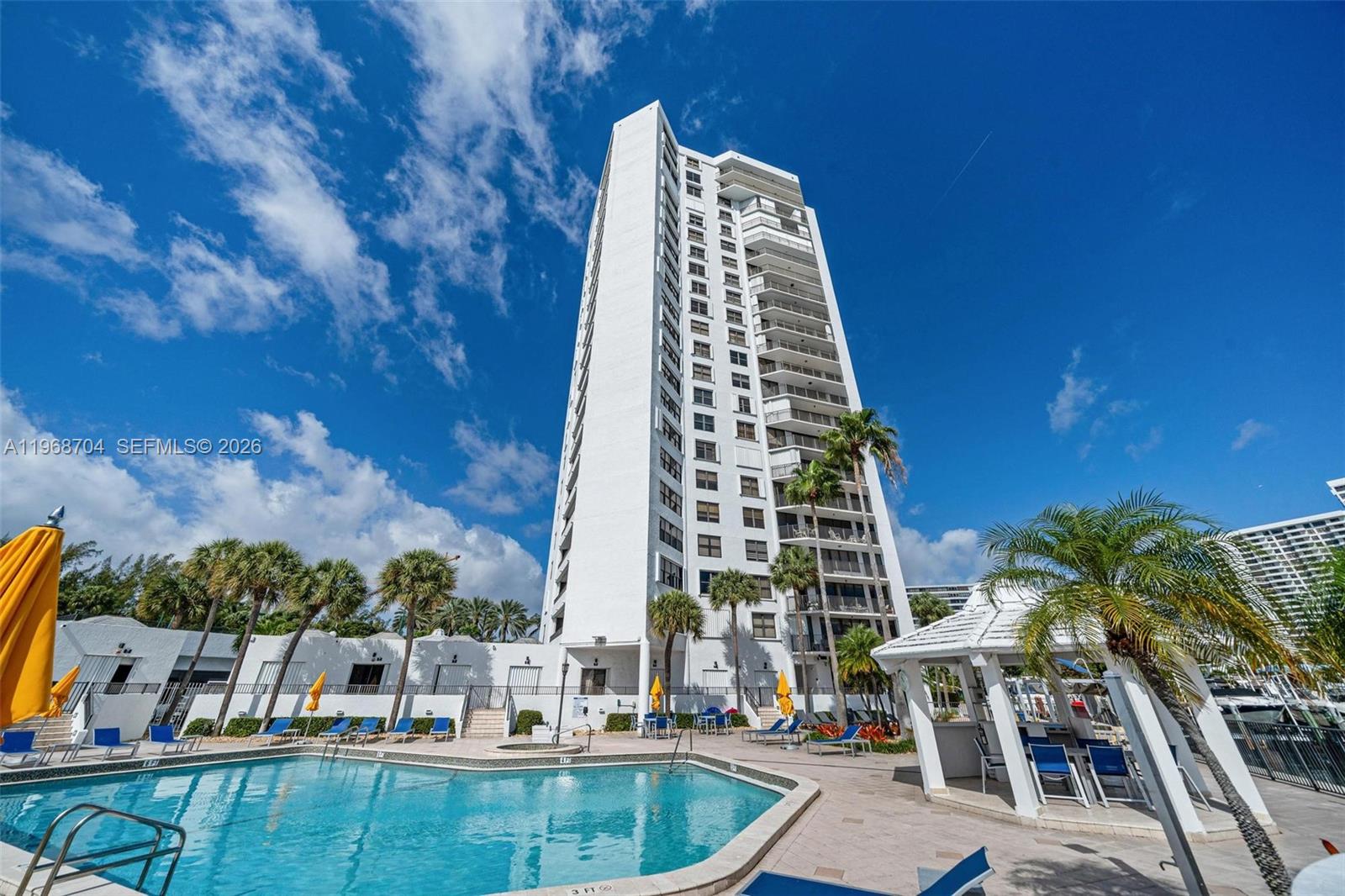 300 Three Islands Blvd Ph4a Property Photo 33