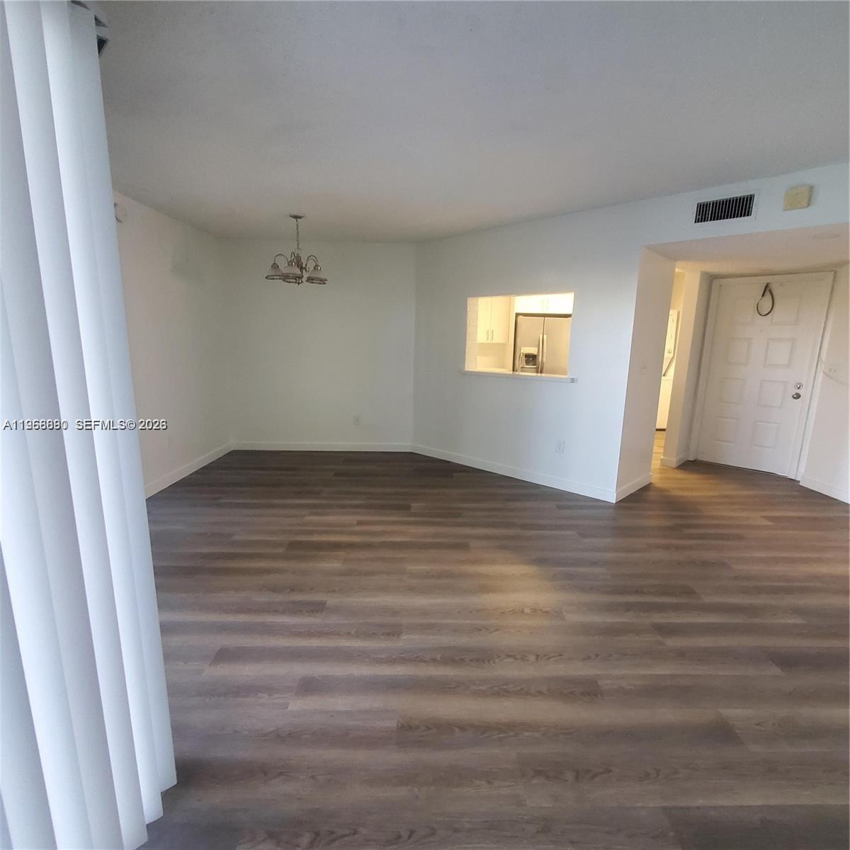 929 Hamilton Dr 929f Property Photo 2