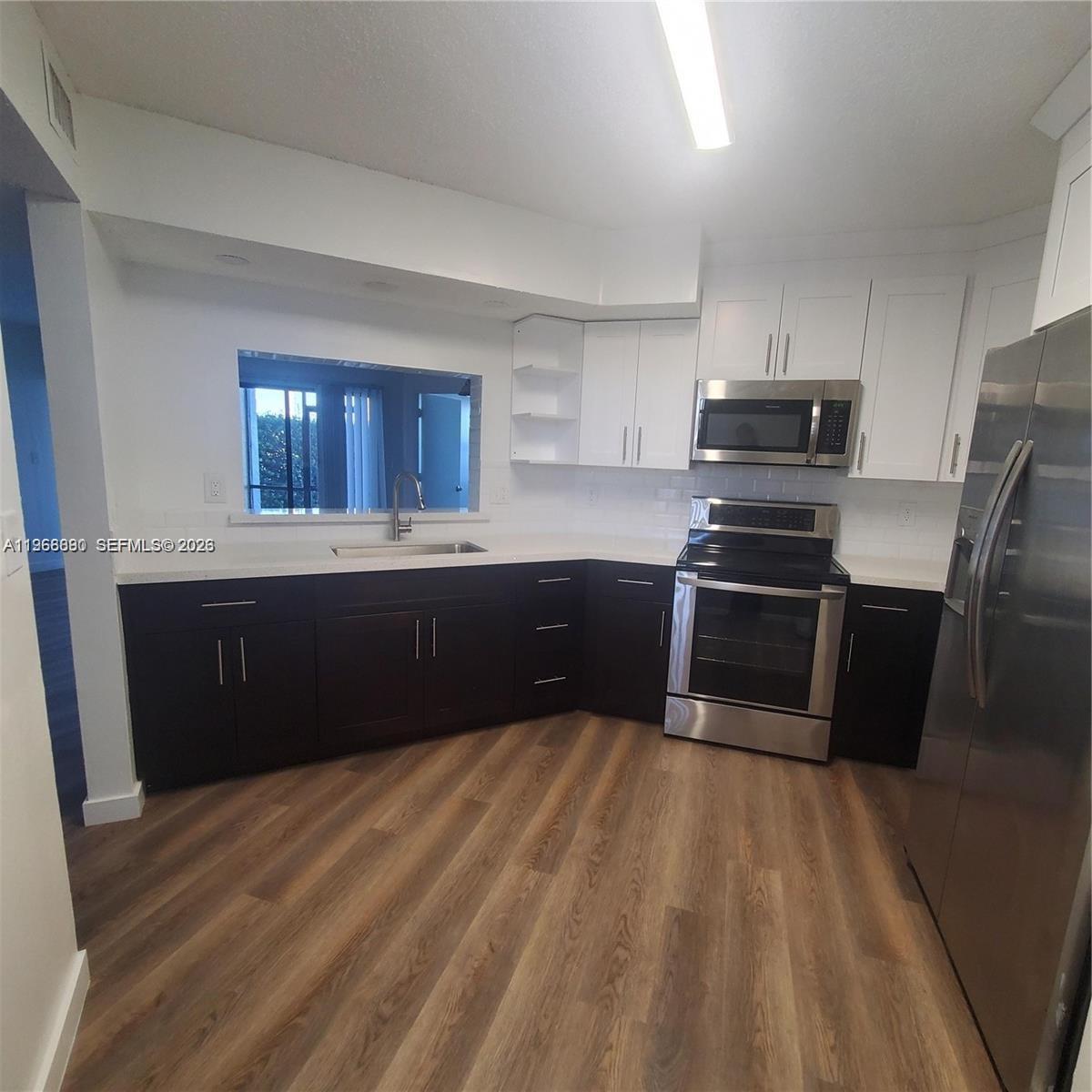 929 Hamilton Dr 929f Property Photo 4