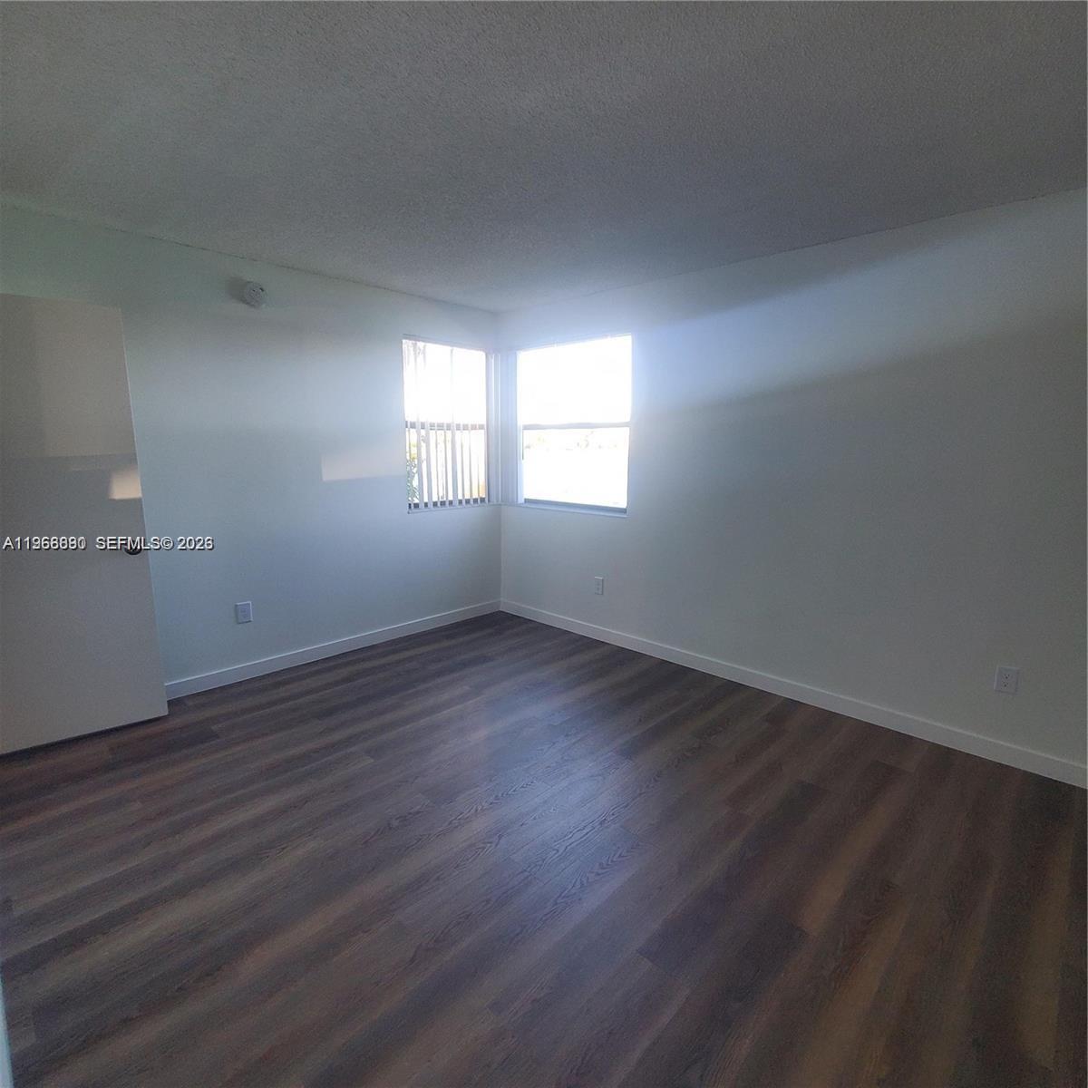 929 Hamilton Dr 929f Property Photo 10