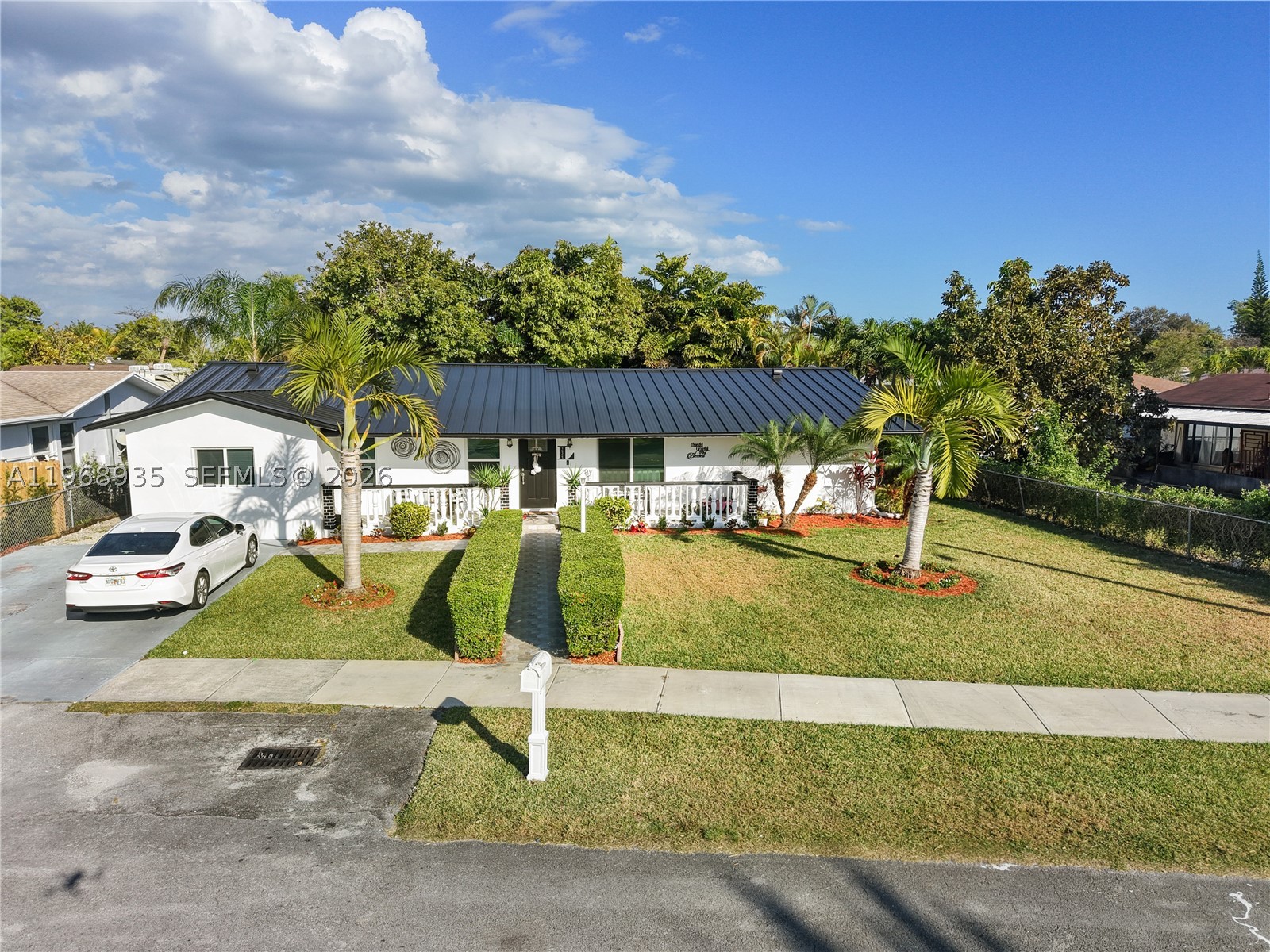 16323 Sw 103rd Pl Property Photo