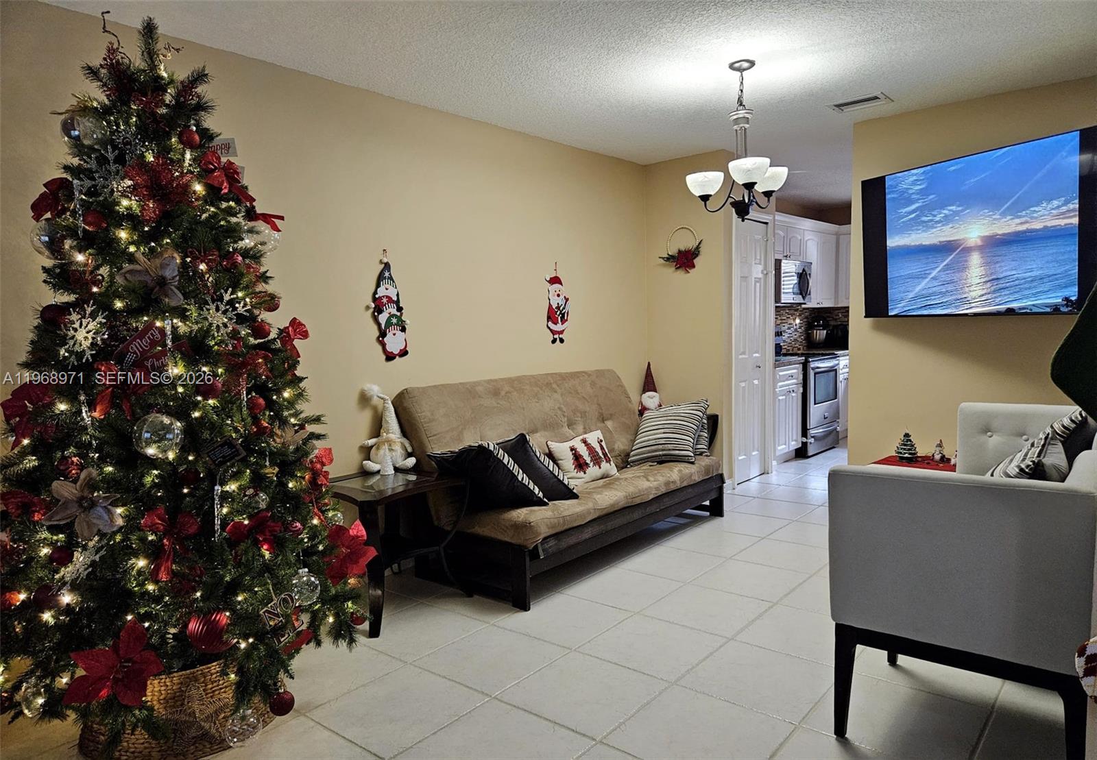 14070 S Forest Oak Cir Property Photo 3