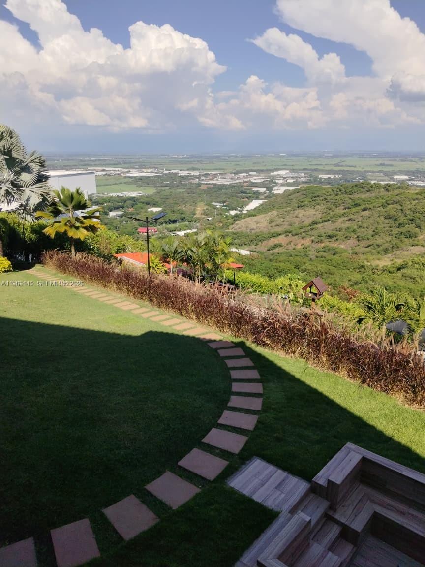 Via Dapa Km1 Property Photo 30