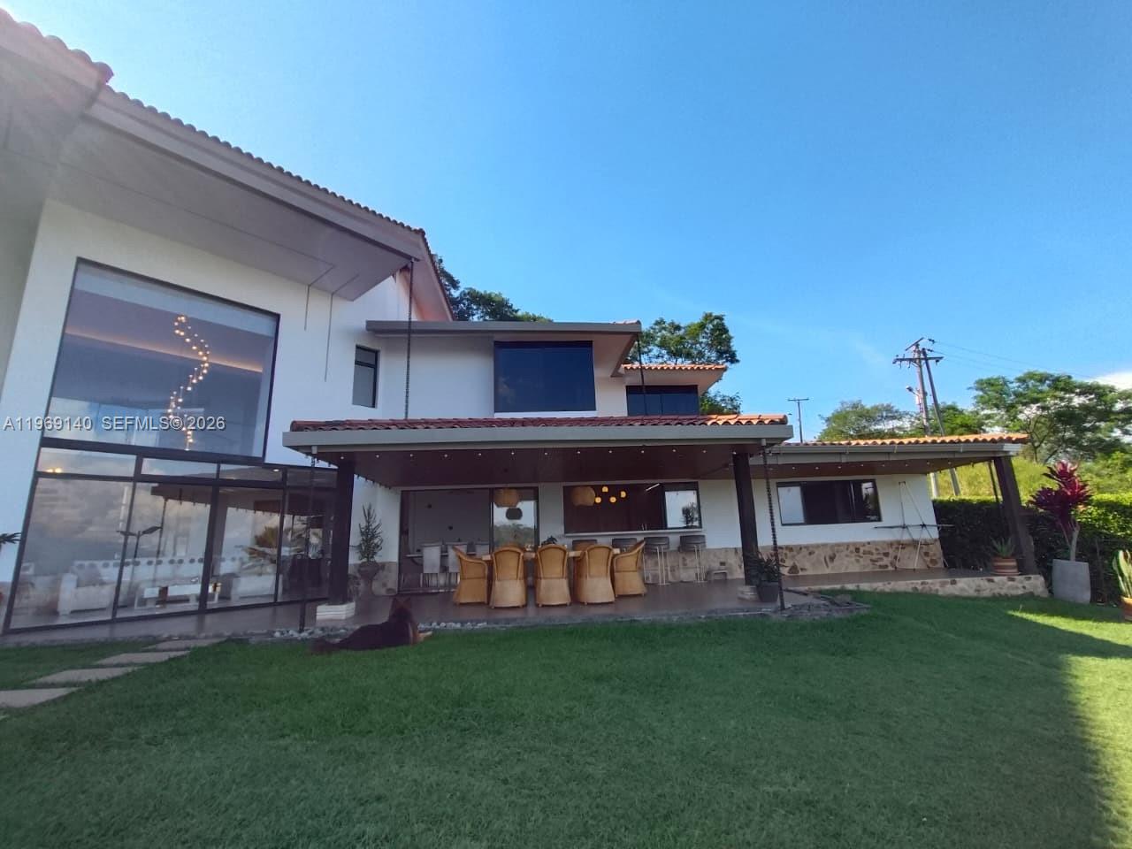 Via Dapa Km1 Property Photo 41