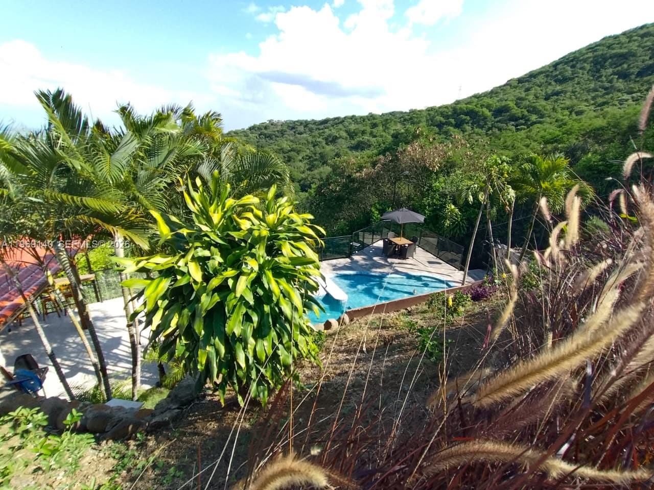 Via Dapa Km1 Property Photo 46