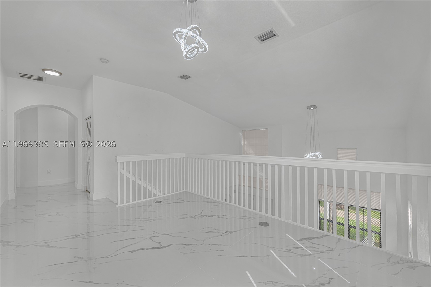 642 Se 37th Pl Property Photo 18