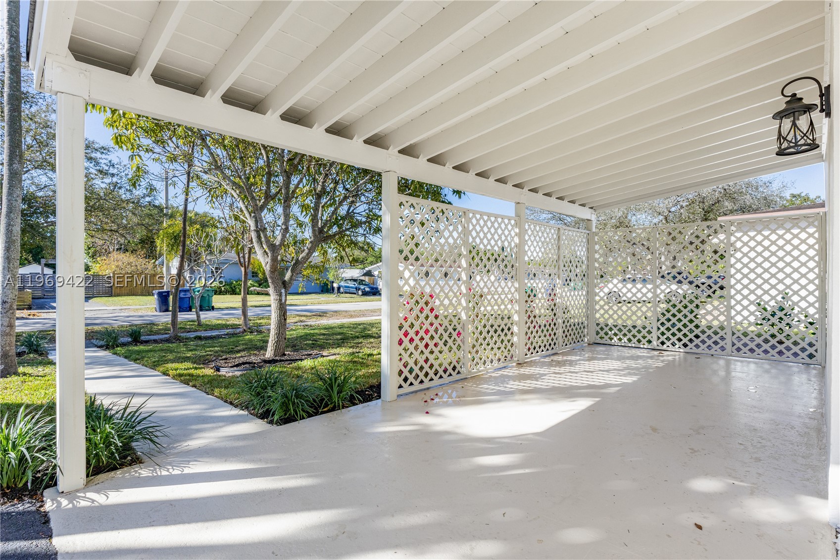 9241 Marine Dr Property Photo 6